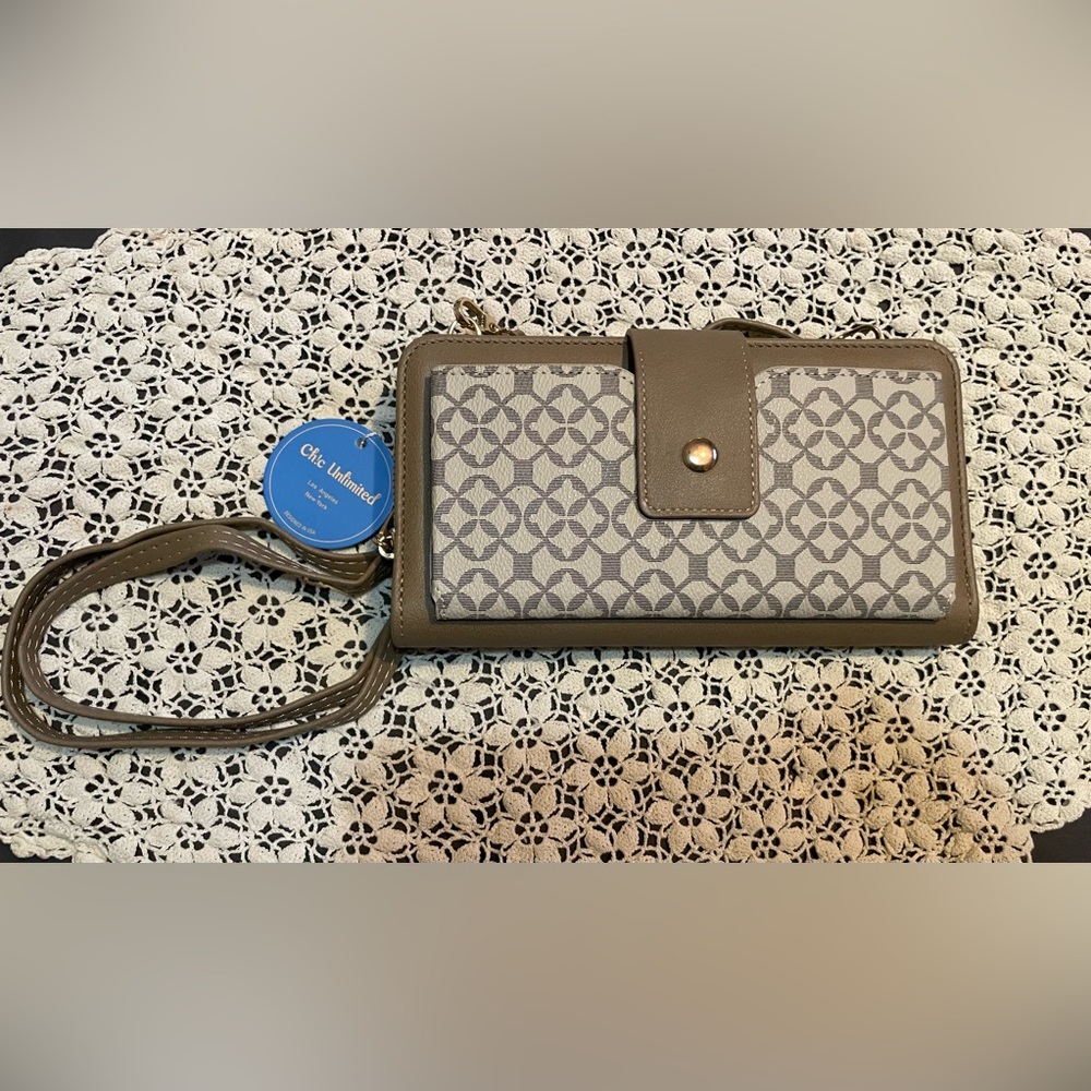 Chic Unlimited Elegant Pattern Taupe Mini Wallet Crossbody Bag/Purse NWT